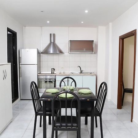 Napoli Centrale Budget Apartment Luaran gambar
